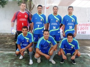  Equipe do Rondelli Center, que joga hoje, domingo (02/10); caso vença, estará nas semifinais do Campeonato do Sindec.
