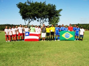  Momento da abertura do I Campeonato de Futebol Soçaite categoria de Veteranos do Itaitinga.
