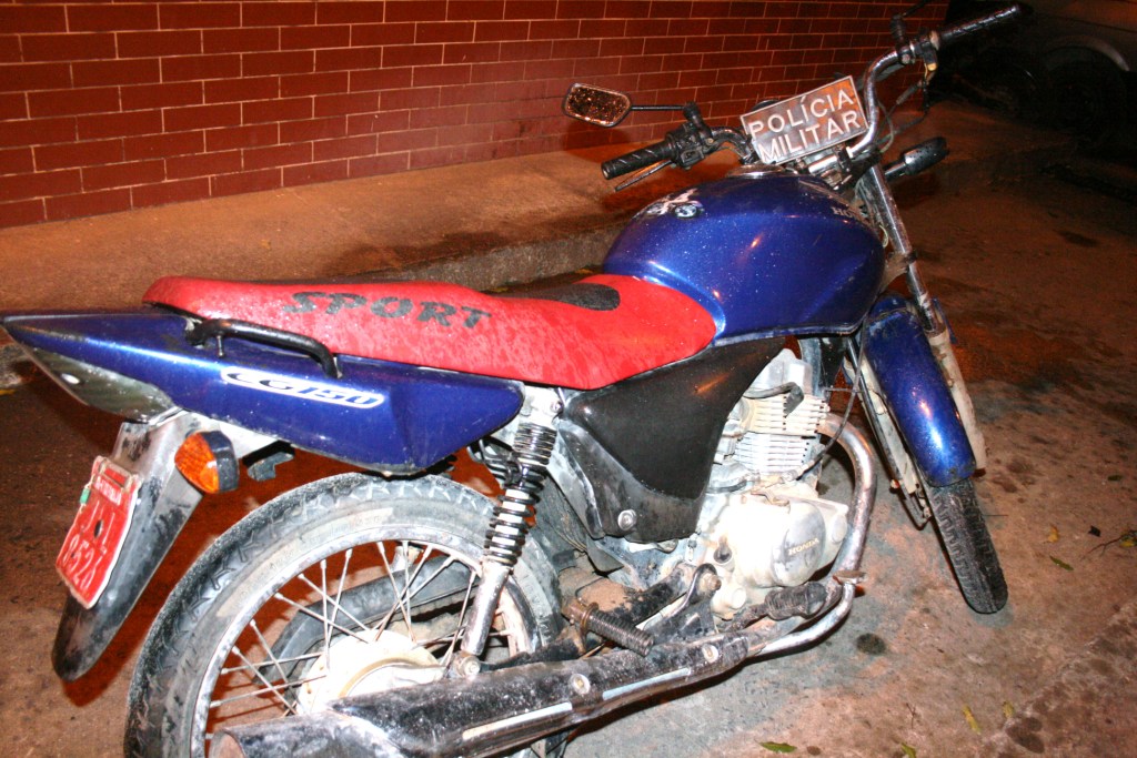 Teixeira Verdade Teixeira de Freitas Moto roubada em Itamaraju é Encontrada Por Policiais Teixeira Verdade Teixeira de Freitas Moto roubada em Itamaraju é Encontrada Por Policiais